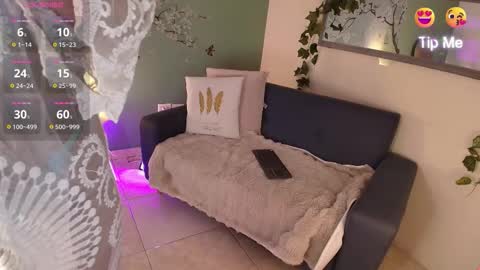 Snapshot of anastacya_ chatting on 10.24.25 Anastacia online show from 10.24.25