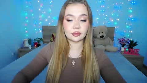 anastacyyellig online show from 01.30.25