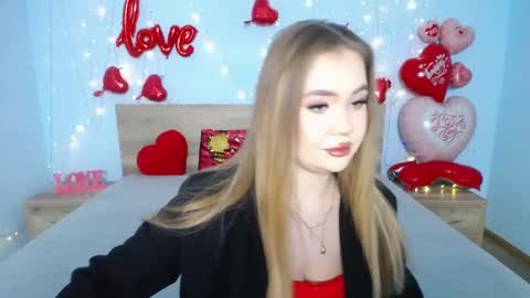 anastacyyellig online show from 02.15.25
