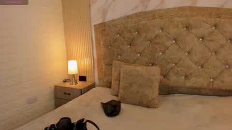 Anastasia Coleman online show from 09.26.25