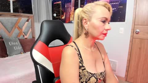 Ana 3 online show from 12.05.24