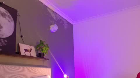 Kendra  online show from 11.06.25