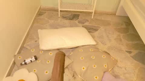 Kendra  online show from 11.10.25