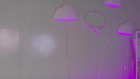 Kendra  online show from 05.15.26