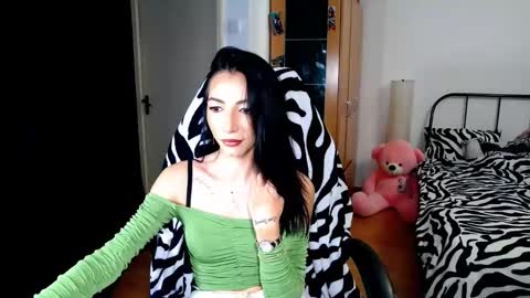 Snapshot of anaxsin chatting on 11.13.25 sweetSin online show from 11.13.25