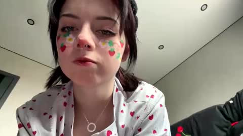 AnmiXHot online show from 04.06.26