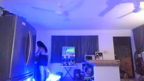Snapshot of anda_vargas chatting on 02.18.25 Anda Vargas online show from 02.18.25