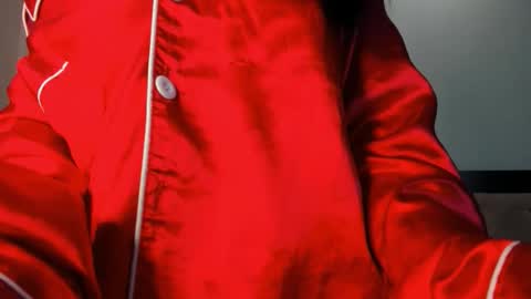 Snapshot of andanda2kk chatting on 02.18.26 Layla online show from 02.18.26