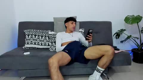 Snapshot of ander_012 chatting on 04.27.26 Ander Arias online show from 04.27.26