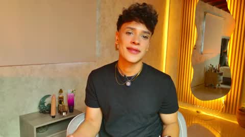 Snapshot of ander_ashford77 chatting on 06.01.26 Ander online show from 06.01.26