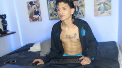 Snapshot of andersonz98 chatting on 02.11.25 andersonZ98 online show from 02.11.25