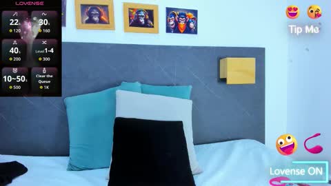 Snapshot of andhrea_vale chatting on 02.09.26 Andrea online show from 02.09.26