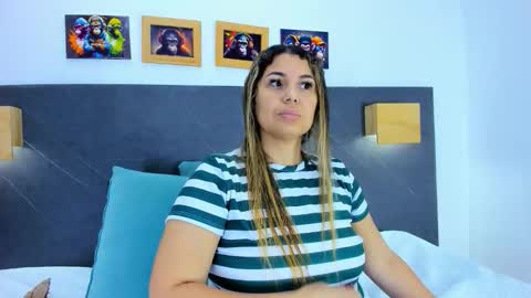 Snapshot of andhrea_vale chatting on 02.20.26 Andrea online show from 02.20.26