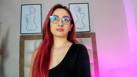 Snapshot of andracyruss chatting on 01.03.25 Andra Cyrus online show from 01.03.25