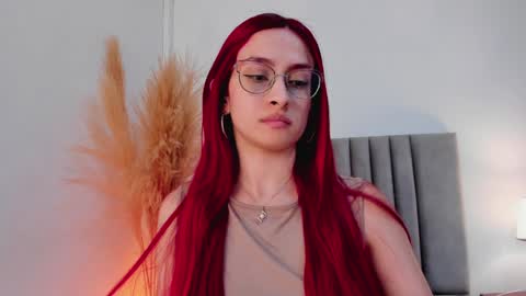 Snapshot of andracyruss chatting on 01.14.25 Andra Cyrus online show from 01.14.25