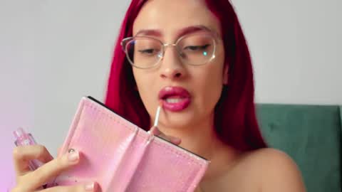 Snapshot of andracyruss chatting on 01.22.25 Andra Cyrus online show from 01.22.25