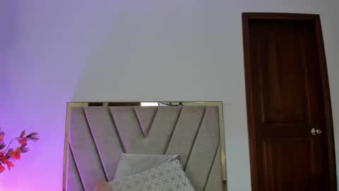 Snapshot of andracyruss chatting on 02.09.25 Andra Cyrus online show from 02.09.25