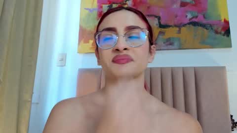 Snapshot of andracyruss chatting on 10.09.25 Andra Cyrus online show from 10.09.25