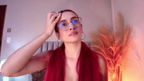 Snapshot of andracyruss chatting on 10.15.25 Andra Cyrus online show from 10.15.25