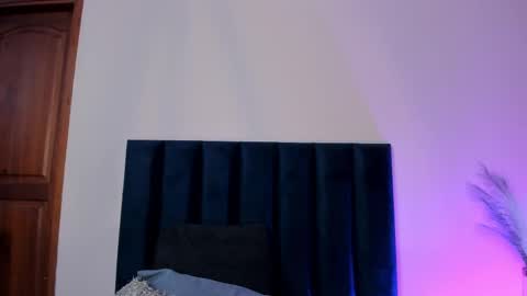 Snapshot of andracyruss chatting on 10.23.25 Andra Cyrus online show from 10.23.25