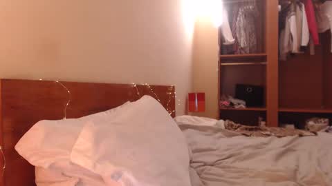 Snapshot of andrasweetie chatting on 12.08.24 Andra online show from 12.08.24