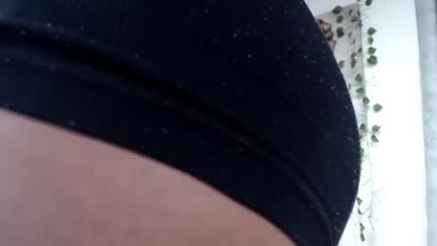 Snapshot of andre1082 chatting on 02.20.25 Andre online show from 02.20.25