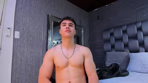 Snapshot of andre_parker chatting on 12.23.24 Andre Parker online show from 12.23.24