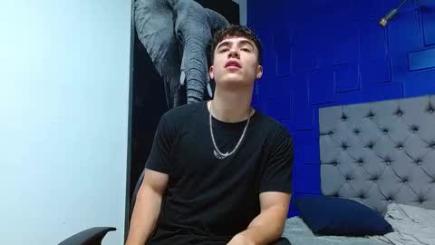 Snapshot of andre_parker chatting on 01.29.25 Andre Parker online show from 01.29.25