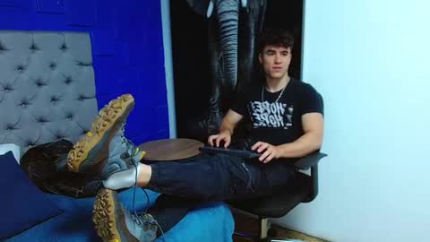 Snapshot of andre_parker chatting on 02.10.25 Andre Parker online show from 02.10.25