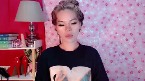 Snapshot of andrea06121998 chatting on 10.22.25 andrea06121998 online show from 10.22.25