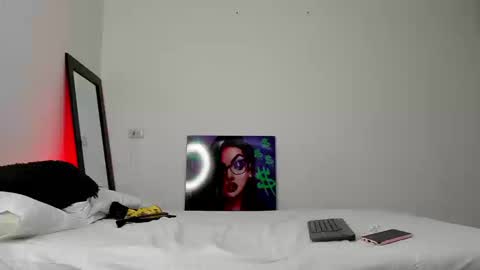 Snapshot of andrea_cherryy_ chatting on 09.12.25 Andrea Cherry online show from 09.12.25