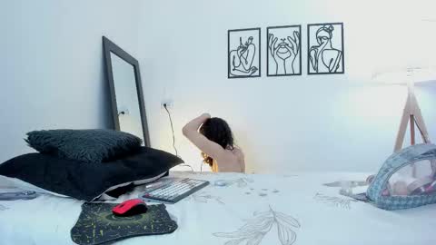 Snapshot of andrea_cherryy_ chatting on 02.12.26 Andrea Cherry online show from 02.12.26