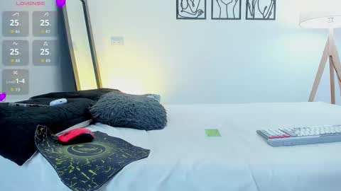 Snapshot of andrea_cherryy_ chatting on 02.25.26 Andrea Cherry online show from 02.25.26