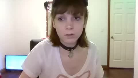 Snapshot of andrea_davenport chatting on 12.28.24 andrea online show from 12.28.24