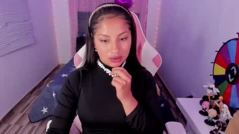 Snapshot of andrea_kinky chatting on 03.11.25 andrea_kinky online show from 03.11.25