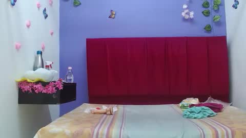 ANDREA LOPEZ online show from 10.03.25