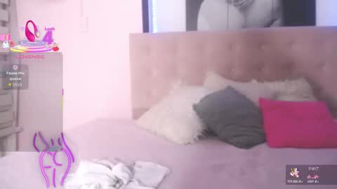 Snapshot of andrea_ramoss_ chatting on 10.02.25 Andrea Ramos online show from 10.02.25