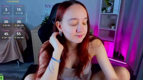 Snapshot of andrea_svel chatting on 11.17.25 Andrea hereGMT7Mon Tue Wen ThFri Sat Su 0300am-0900am. online show from 11.17.25