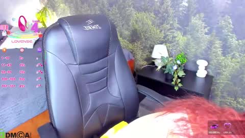 Snapshot of andrea_svel chatting on 01.12.26 Andrea hereGMT7Mon Tue Wen ThFri Sat Su 0300am-0900am. online show from 01.12.26