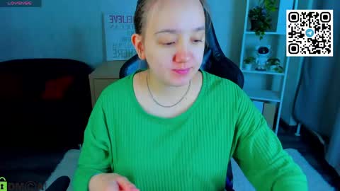 Snapshot of andrea_svel chatting on 05.11.26 Andrea hereGMT7Mon Tue Wen ThFri Sat Su 0300am-0900am. online show from 05.11.26