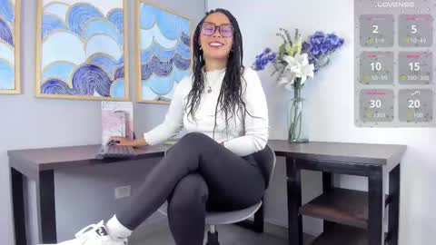 Andrea Zoelins online show from 10.14.25