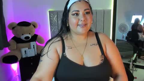 Snapshot of andreaakinky chatting on 09.28.25 andreaakinky online show from 09.28.25