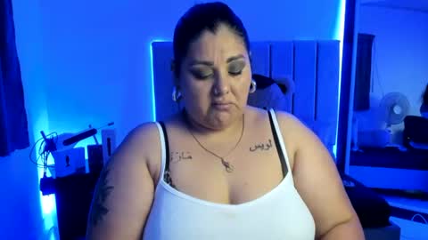 Snapshot of andreaakinky chatting on 10.19.25 andreaakinky online show from 10.19.25