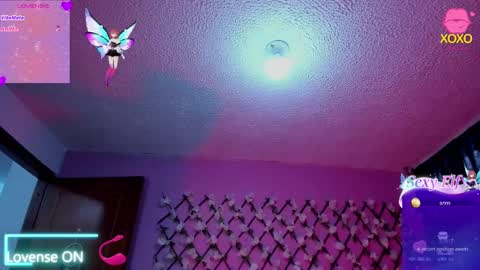 Snapshot of andreacohenz chatting on 02.11.25 andrea online show from 02.11.25