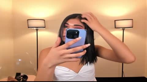 Snapshot of andreajane69 chatting on 10.19.25 andreajane69 online show from 10.19.25