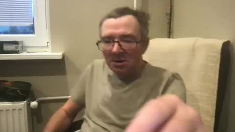 Snapshot of andreass60 chatting on 10.25.25 andreass60 online show from 10.25.25