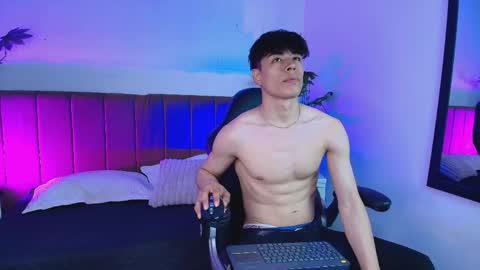 andreew_style_ online show from 04.23.26