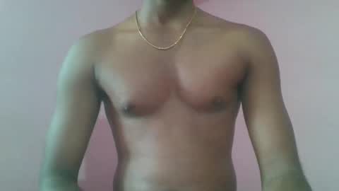 Snapshot of andres01_ chatting on 10.28.25 andres01_ online show from 10.28.25