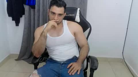 andres180950734 online show from 05.13.26