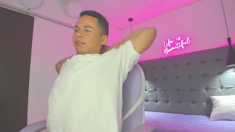 IM ANDRES online show from 11.23.25